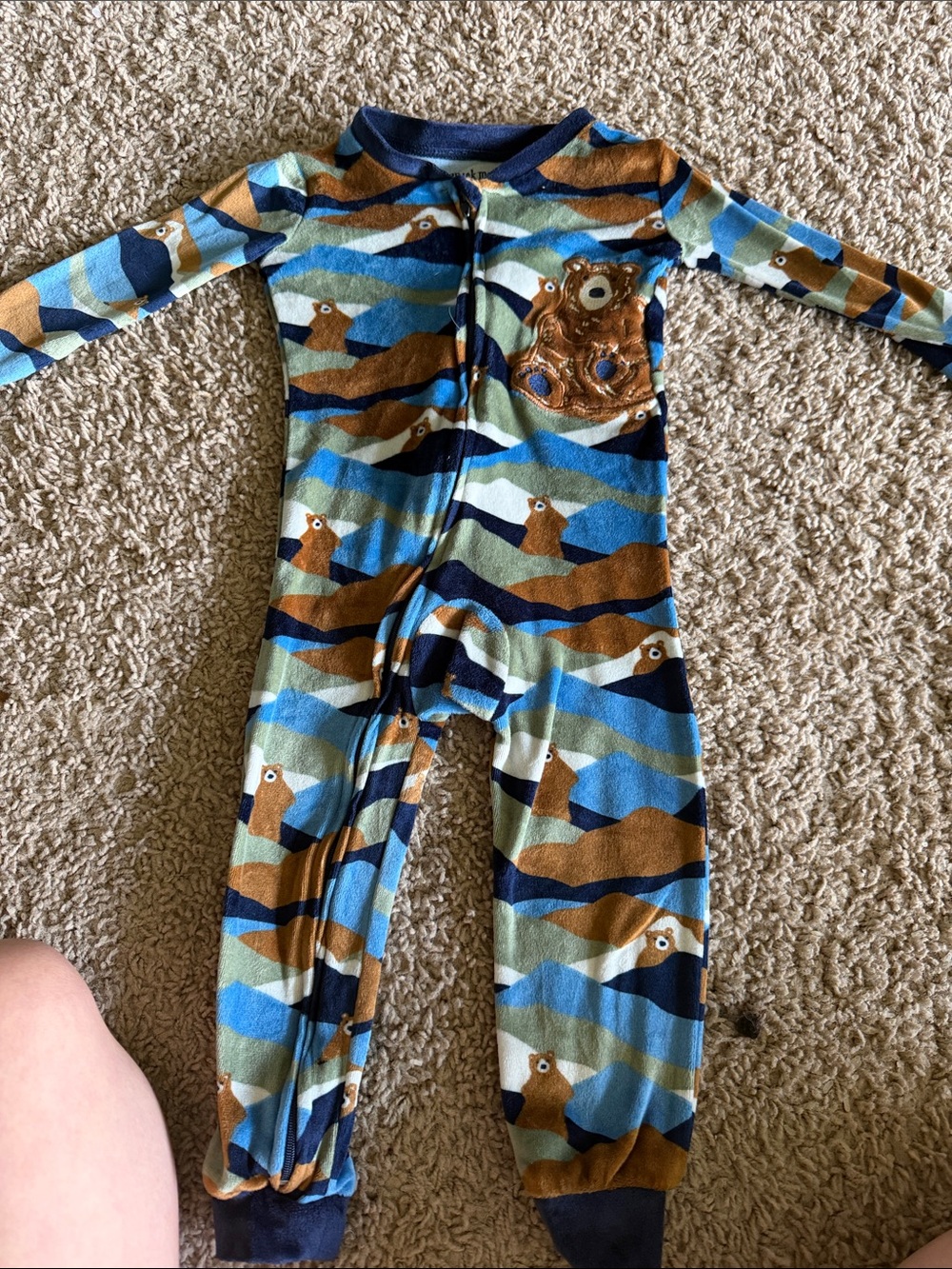 Bear Print Long-Sleeve Footed One-Piece Pajama - Blue & Brown